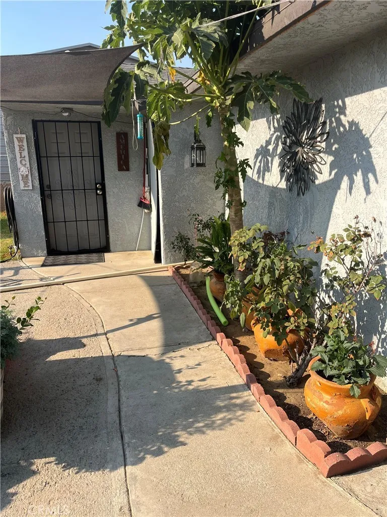 10457 50th Street, Jurupa Valley, California 91752 home-pic-1